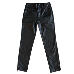 Kut from the Kloth Ankle straight leg waxy look pants size 6 Long NWOT